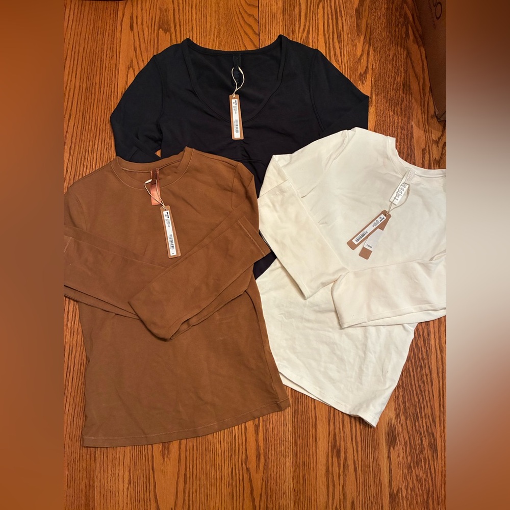 SKIMS Small Top Lot